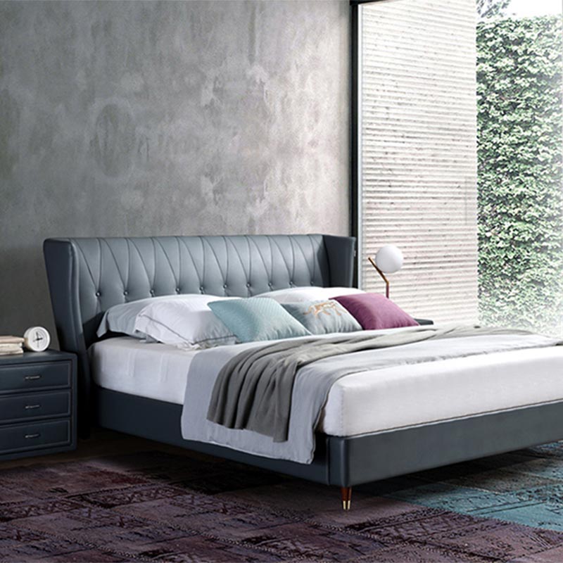 Celokožená postel z masivního dřeva